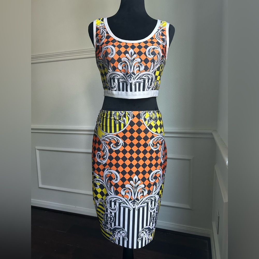 WOW Couture Vibrant Bodycon Patterned Skirt Set, Size M